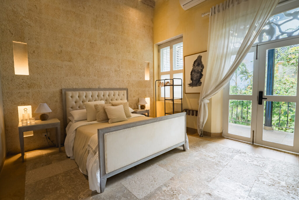 Suite Altillo, luz natural y arquitectura colonial, Casa Santiago Botero